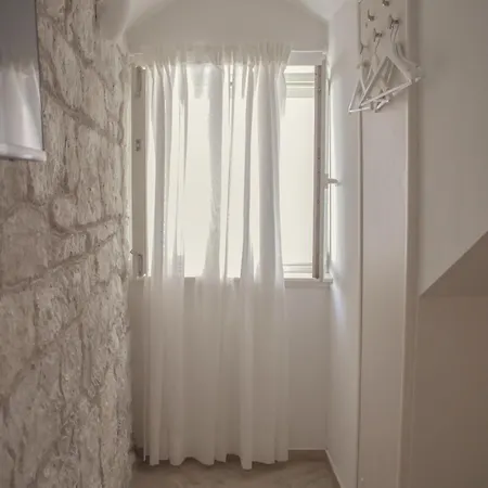 Marcantun Spalatum In Diocletian Palace アパート スプリト